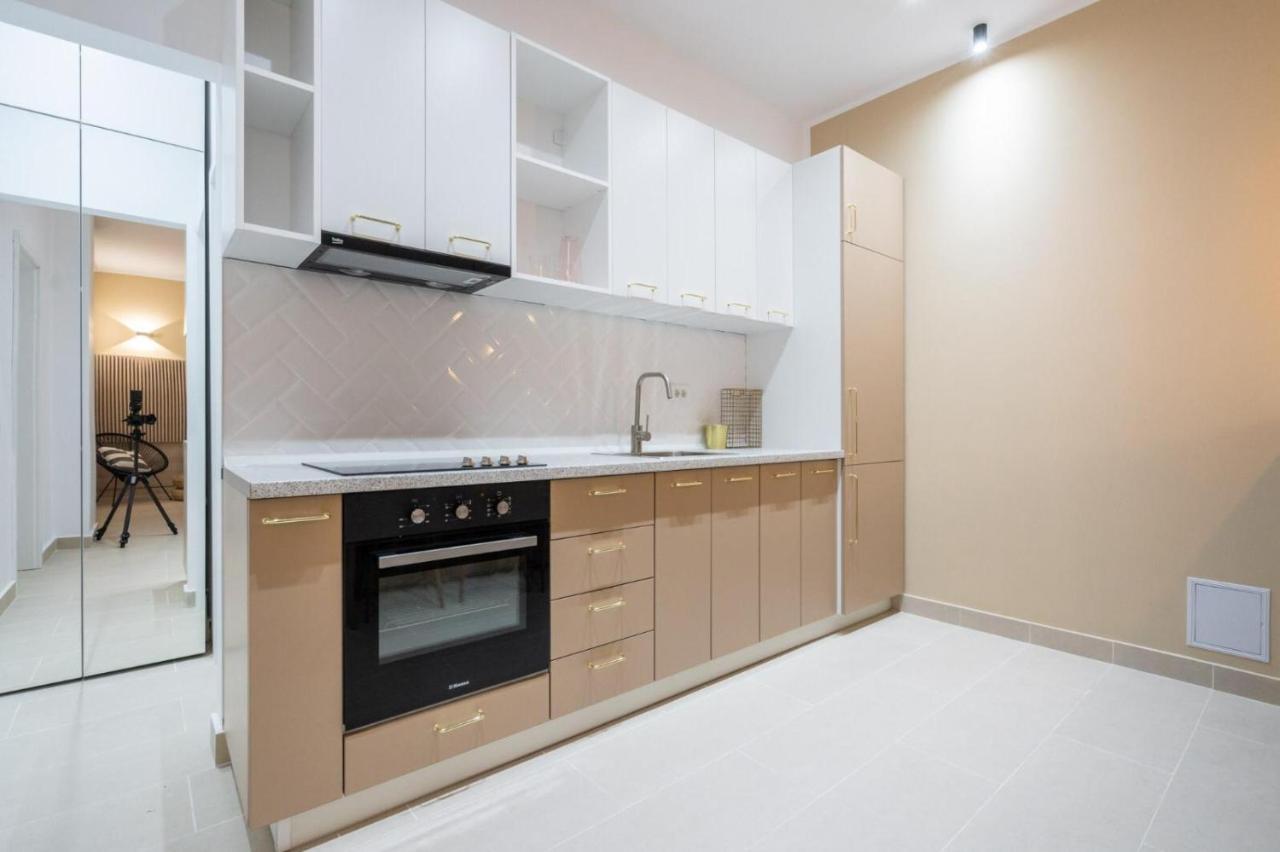 Fabulous Apartament With View In Calea Victoriei Bucarest Exterior foto